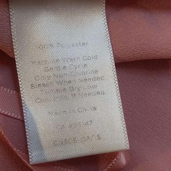 Talbots Petit Ruffled V Neck Tank Top size… - Picture 10 of 11